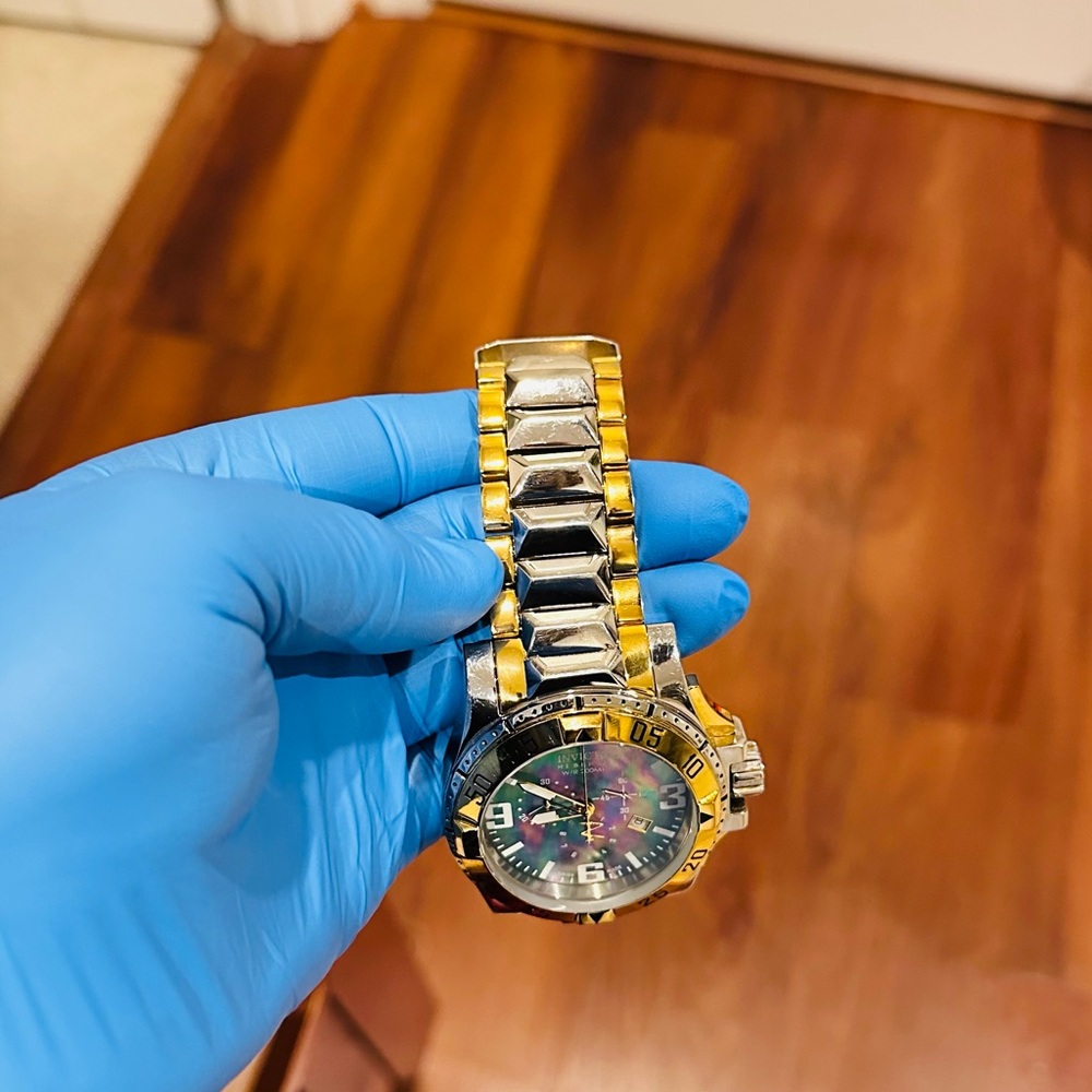 Invicta Reserve Excursion Gold and Silver High Polish watch. - Picture 15 of 17